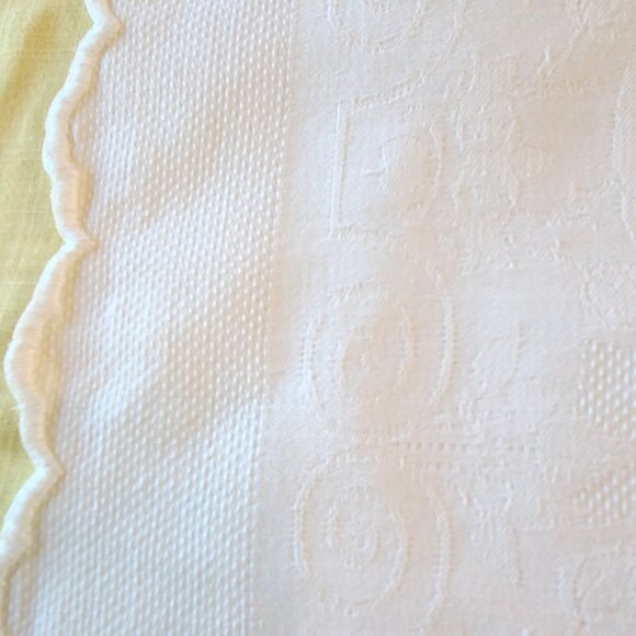 Four Beautiful Vintage Hand Embroidered Table Runners - Dresser Scarves - Picture 11 of 12